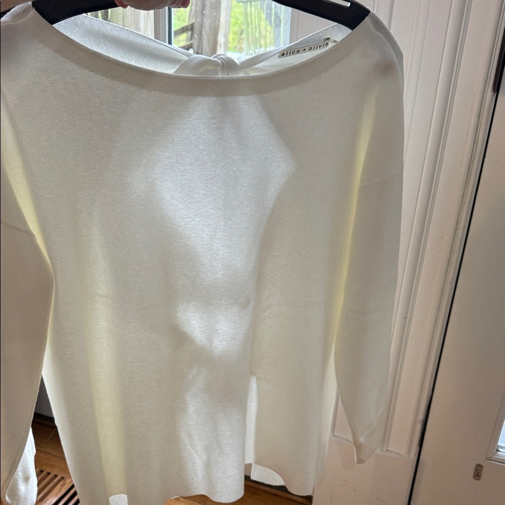 Alice + Olivia Cream Tie-Back Knit Top